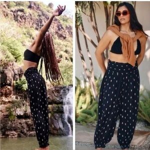 Anthropologie smocked  gauze  pants size M